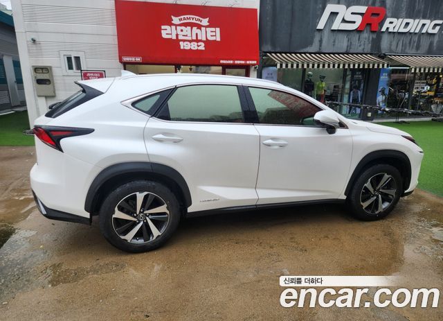 Lexus NX из Кореи Encar