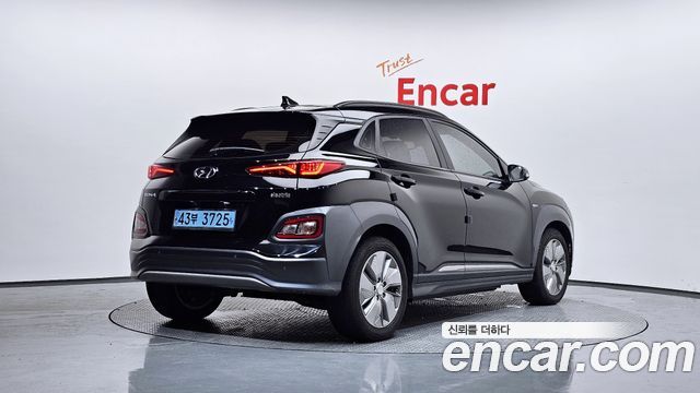 Hyundai Kona Premium — пробег 99 810 км — фото 2 из 5