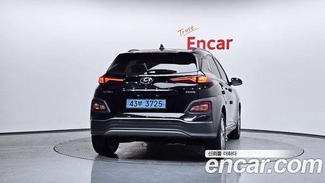 Hyundai Kona Premium — пробег 99 810 км — фото 4 из 5