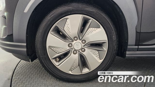Hyundai Kona Premium — пробег 99 810 км — фото 5 из 5