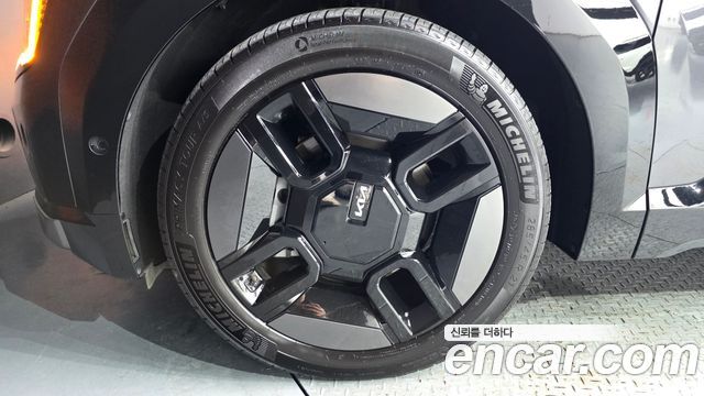 Kia EV9 из Кореи Encar
