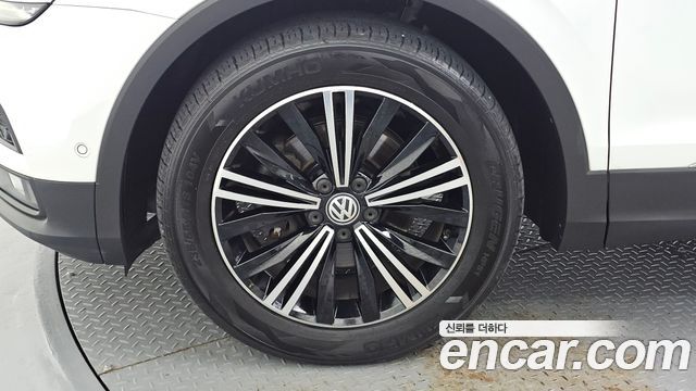Volkswagen Tiguan из Кореи Encar