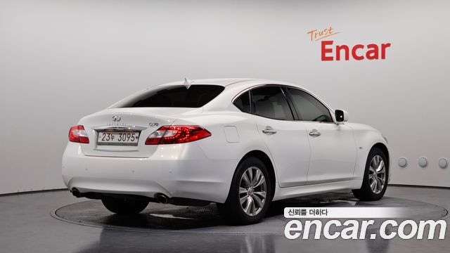Infiniti M из Кореи Encar