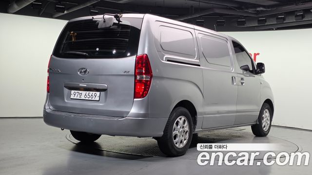 Hyundai Starex 3-Seater VAN CVX Deluxe — пробег 235 316 км — фото 2 из 5
