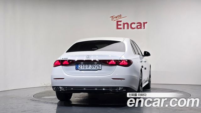 Mercedes-Benz E-Class из Кореи Encar