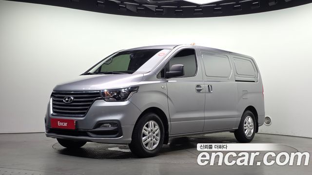 Hyundai Starex Van 3-Seater Smart — пробег 208 855 км — фото 1 из 5