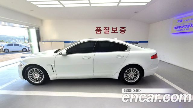 Jaguar XF 2.2D Luxury X250 — пробег 114 000 км — фото 4 из 5