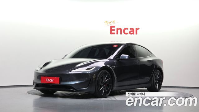 Tesla Model 3 Performance AWD — пробег 9 033 км — фото 1 из 5