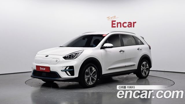 Kia Niro Noblesse — пробег 125 420 км — фото 1 из 5