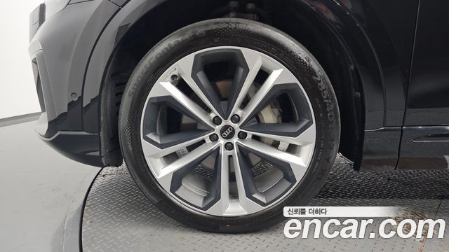 Audi Q8 из Кореи Encar
