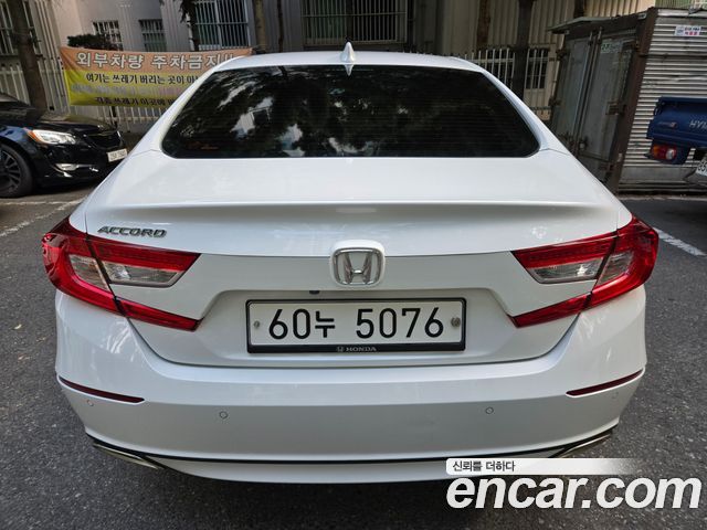 Honda Accord 1.5 Turbo — пробег 125 588 км — фото 5 из 5
