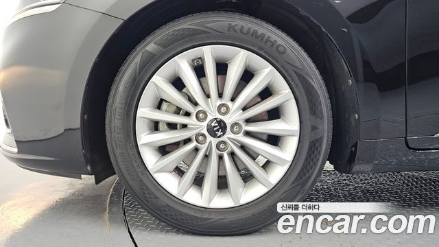 Kia K7 из Кореи Encar