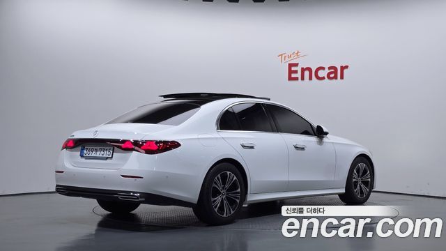Mercedes-Benz E-Class из Кореи Encar