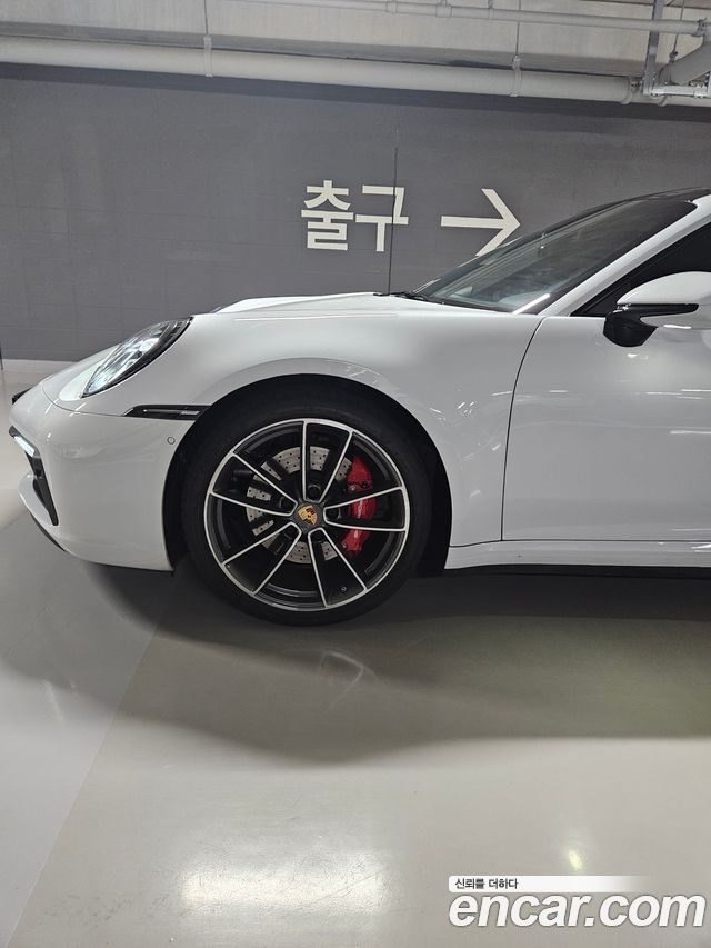 Porsche 911 Carrera S — пробег 12 161 км — фото 5 из 5
