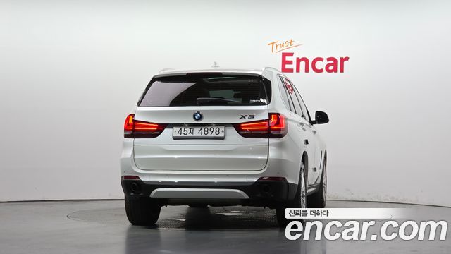 BMW X5 xDrive 30d — пробег 130 008 км — фото 4 из 5