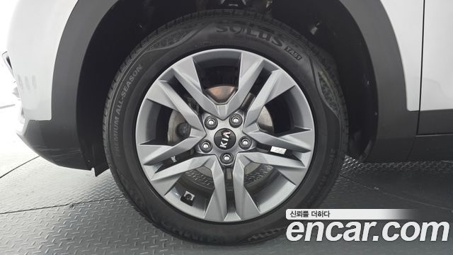 Kia Seltos из Кореи Encar