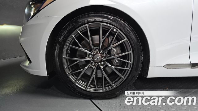 Hyundai Genesis из Кореи Encar
