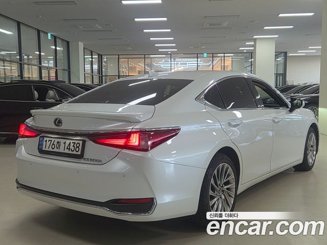 Lexus ES из Кореи Encar