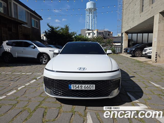 Hyundai Grandeur Premium — пробег 2 210 км — фото 1 из 5