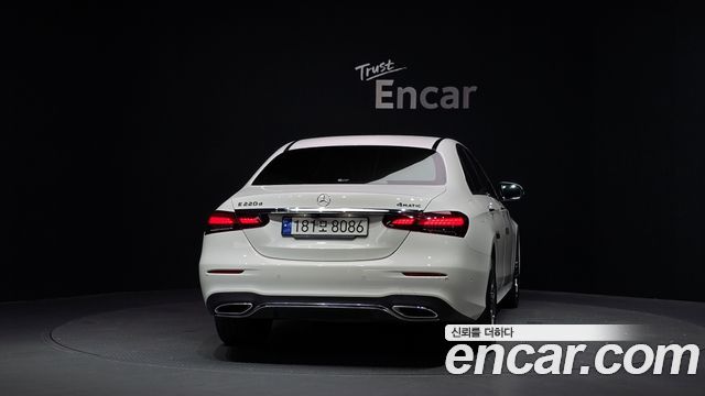 Mercedes-Benz E-Class из Кореи Encar