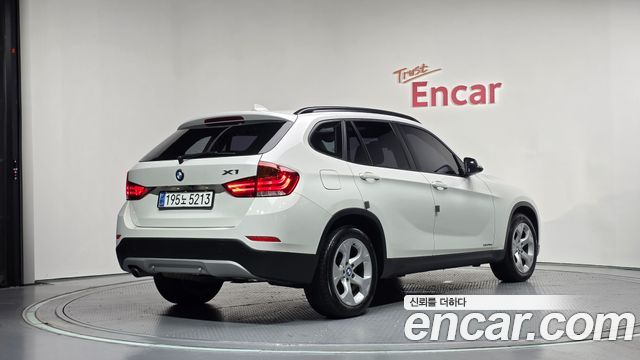 BMW X1 xDrive 18d — пробег 107 985 км — фото 2 из 5