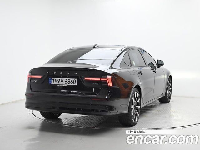 Volvo S90 B5 Ultra Bright Air sus — пробег 213 км — фото 2 из 5