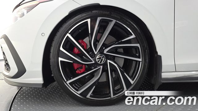 Volkswagen Golf из Кореи Encar