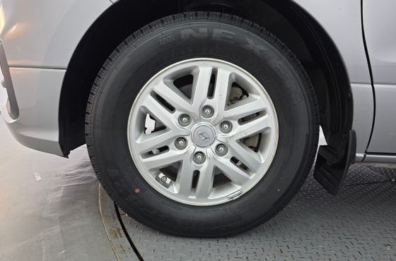Hyundai Starex Van 5-Seater Modern — пробег 73 701 км — фото 5 из 5