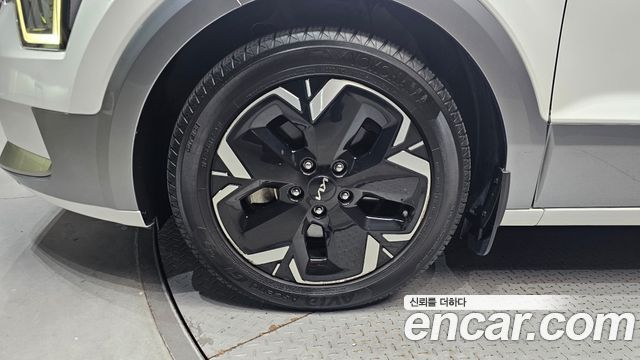 Kia Niro Earth — пробег 151 258 км — фото 5 из 5