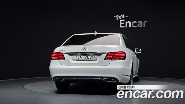 Mercedes-Benz E-Class E220 CDI Avantgarde — пробег 99 654 км — фото 4 из 5