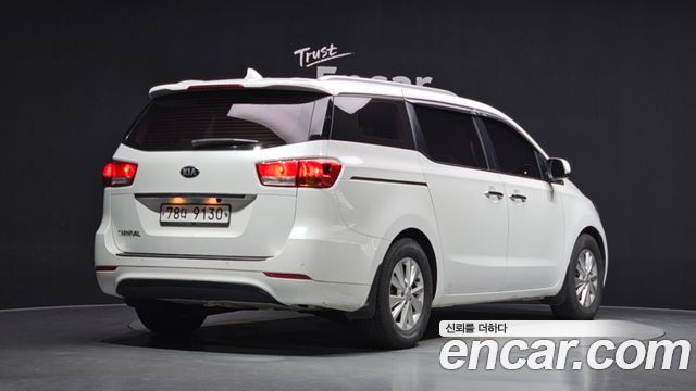 Kia Carnival из Кореи Encar