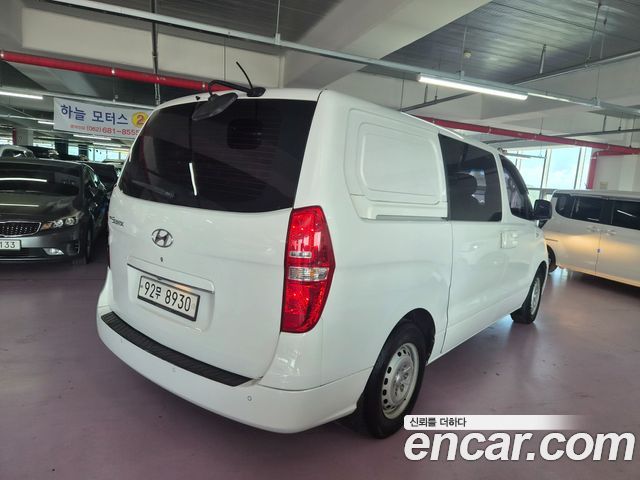 Hyundai Starex 5-Seater VAN Smart Stardard — пробег 127 249 км — фото 2 из 5