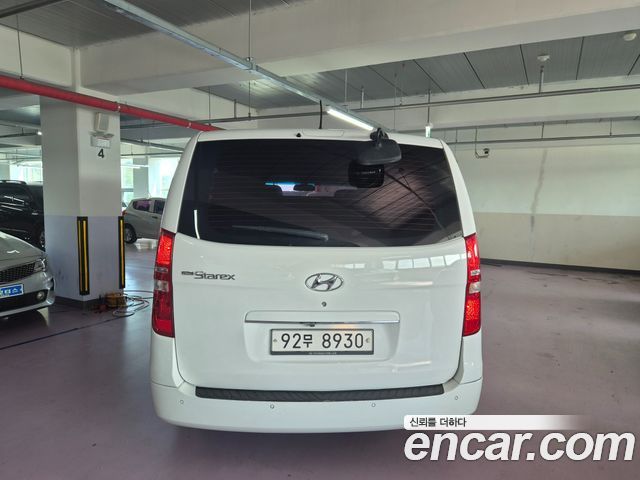 Hyundai Starex 5-Seater VAN Smart Stardard — пробег 127 249 км — фото 4 из 5