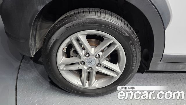 Hyundai Kona из Кореи Encar