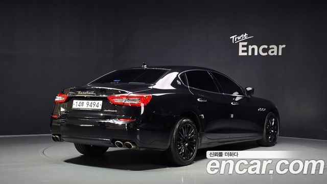 Maserati Quattroporte из Кореи Encar