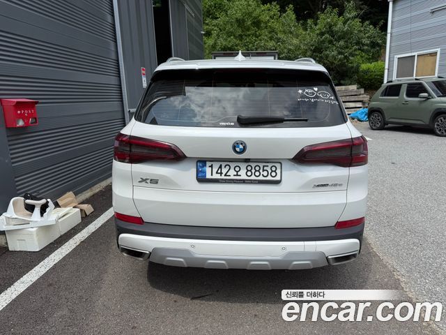 BMW X5 xDrive 45e xLine — пробег 45 000 км — фото 3 из 5