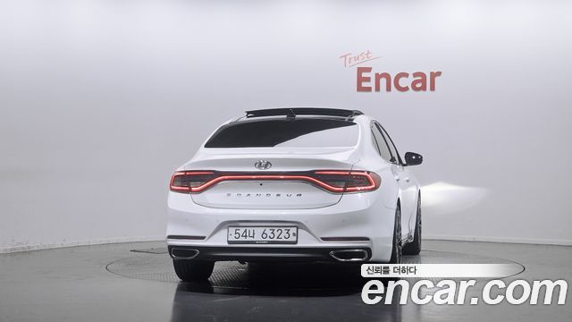 Hyundai Grandeur из Кореи Encar