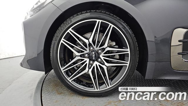 Kia Stinger из Кореи Encar