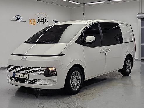 Hyundai Staria Cargo 5-Seater Modern — пробег 39 189 км — фото 1 из 5