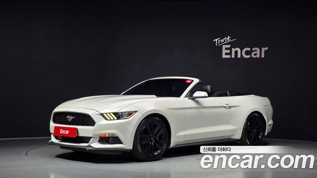 Ford Mustang Convertible — пробег 130 718 км — фото 1 из 5