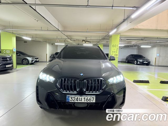 BMW X6 xDrive40i M Sport Pro Best Seller Edition — пробег 5 000 км — фото 2 из 5