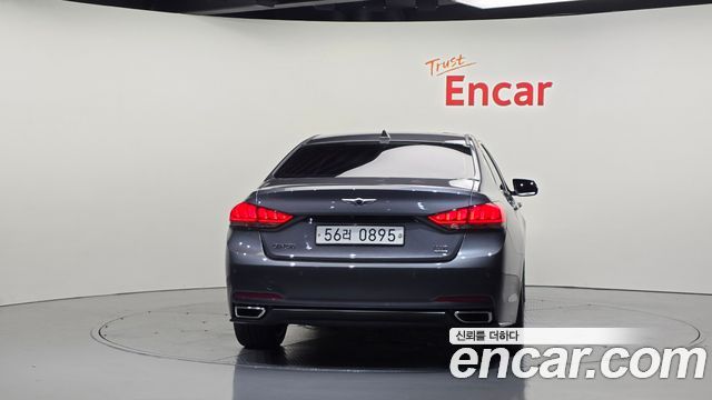 Hyundai Genesis из Кореи Encar