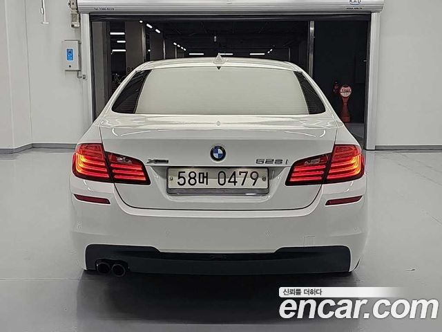 BMW 5-Series 528i xDrive M Aero Dynamic — пробег 125 721 км — фото 4 из 5