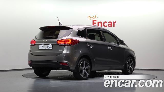 Kia Carens из Кореи Encar