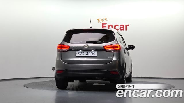 Kia Carens из Кореи Encar