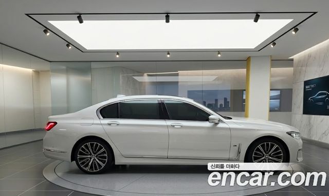 BMW 7-Series 730Ld xDrive M Sport — пробег 150 000 км — фото 2 из 5