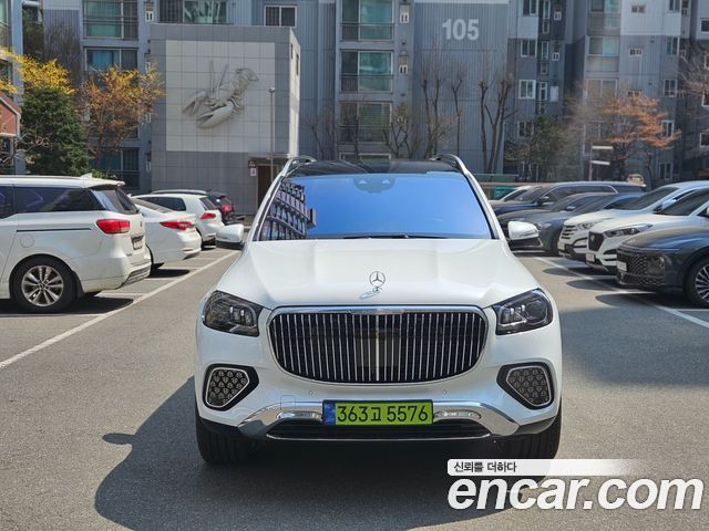 Mercedes-Benz GLS-Class Maybach GLS600 4MATIC — пробег 20 000 км — фото 2 из 5