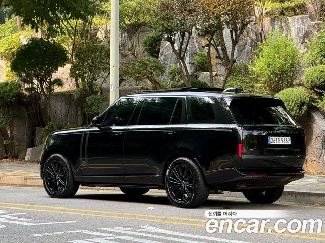 Land Rover Range Rover D350 Autobiography Long Wheel Base — пробег 24 300 км — фото 5 из 5