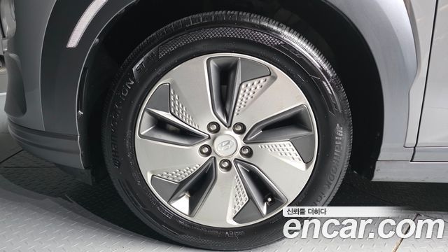 Hyundai Kona Premium — пробег 131 214 км — фото 5 из 5