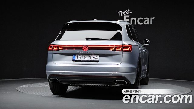 Volkswagen Touareg 3.0 TDI Prestige — пробег 1 361 км — фото 4 из 5